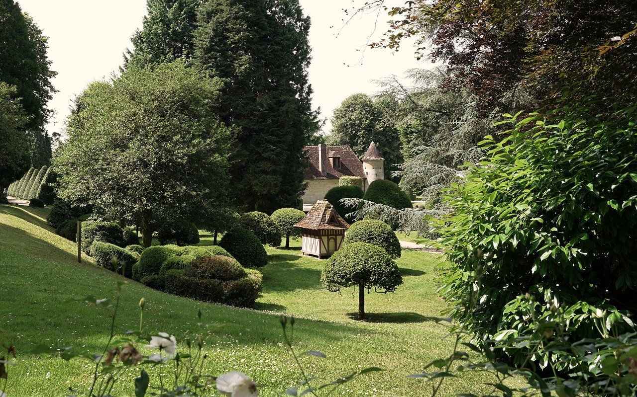 chateau, park, garden, landscaped garden, hedges, trees, shapes, nature, boutemont